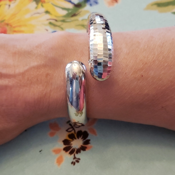 Sterling Silver Hinged Cuff - Picture 1 of 6